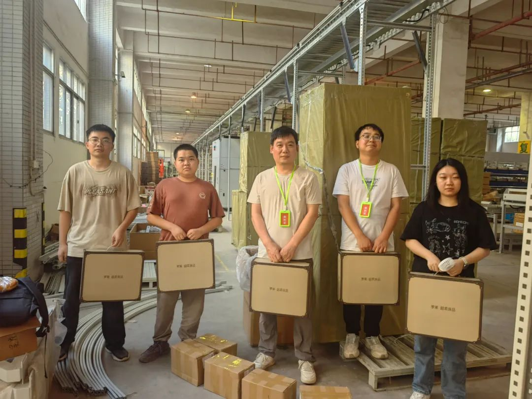 情系一線(xiàn) | 炎炎夏日送清涼，致敬高溫下的堅(jiān)守