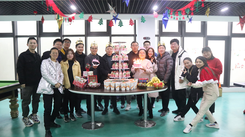 繽紛平安夜，歡樂圣誕節(jié) | 寶開舉辦第四季度員工集體生日會
