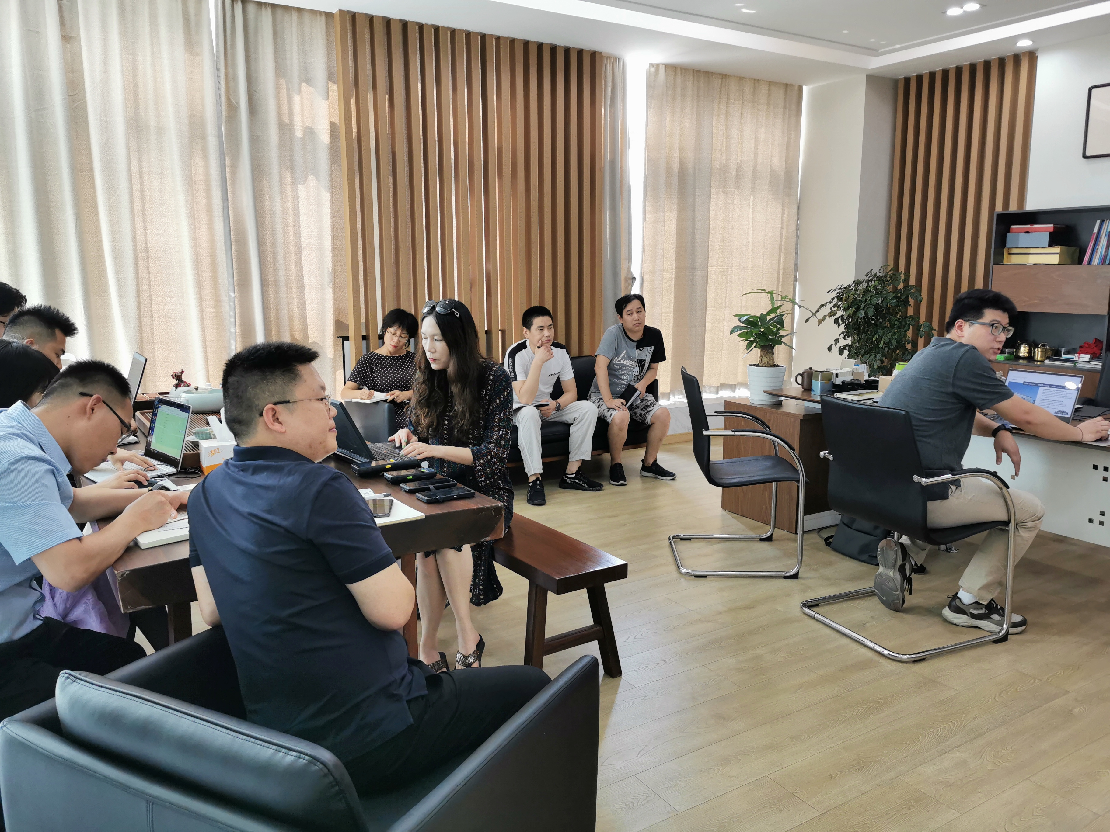 專題培訓(xùn) ｜ 解讀「智能傳感器產(chǎn)品」和「工業(yè)級移動終端、視覺和UHF RFID產(chǎn)品」