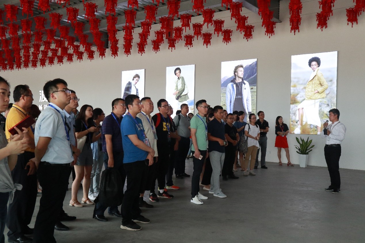 寶開(kāi)集成服裝行業(yè)代表項(xiàng)目 | 波司登集團(tuán)智能配送中心迎業(yè)內(nèi)眾嘉賓集體參觀