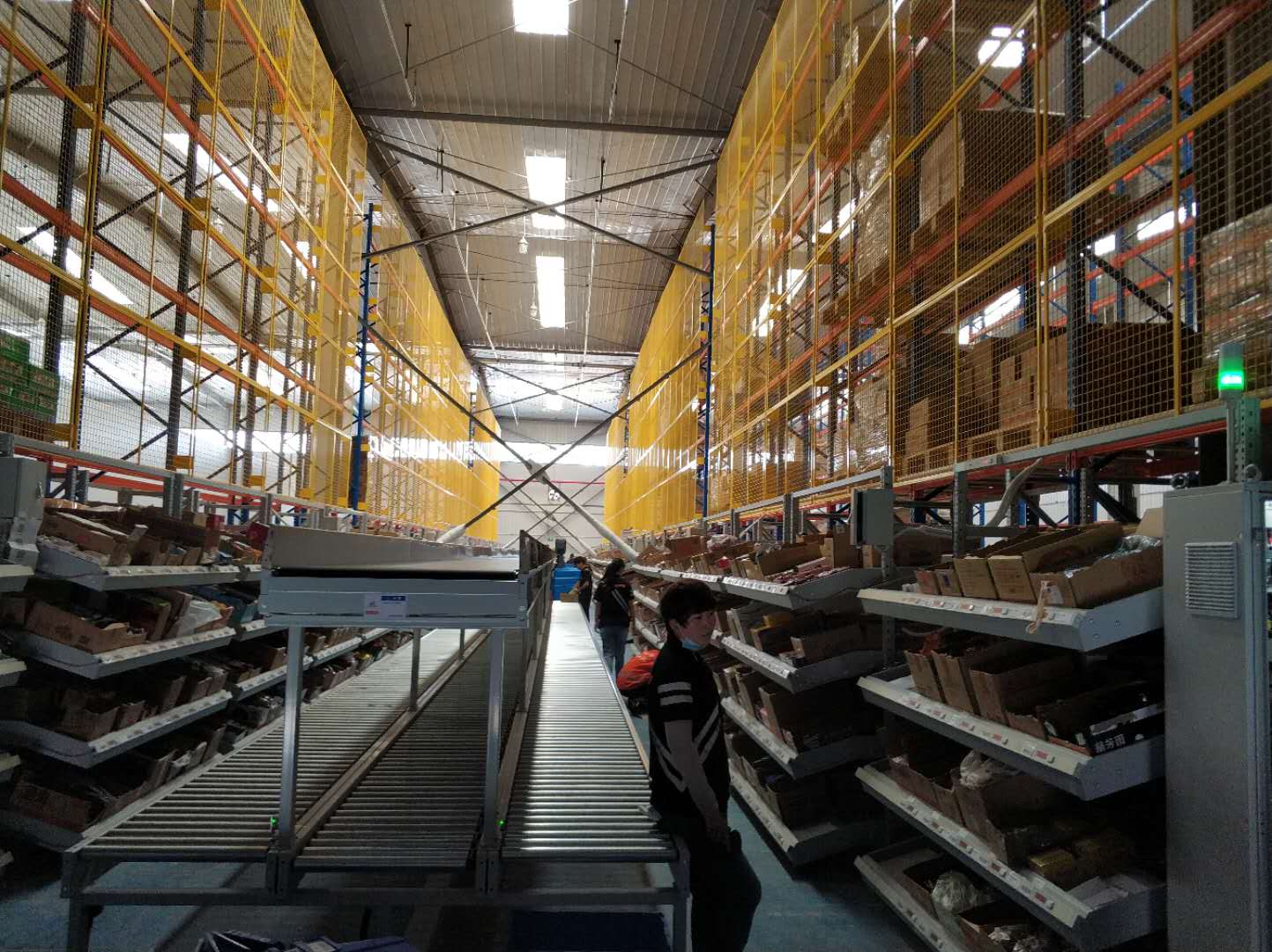 現(xiàn)場報道 | 便利蜂北京倉常溫庫、冷藏庫項目完美收官