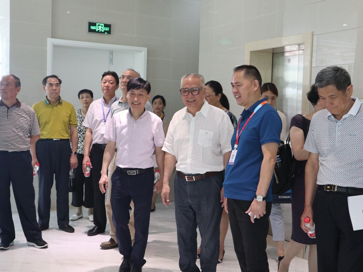 新聞 | 無錫市原政協(xié)領導、吳涇鎮(zhèn)黨委領導一行蒞臨寶開參觀考察