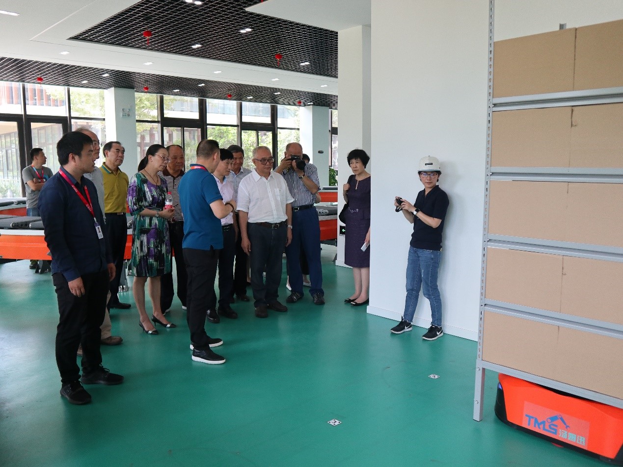 新聞 | 無錫市原政協(xié)領導、吳涇鎮(zhèn)黨委領導一行蒞臨寶開參觀考察