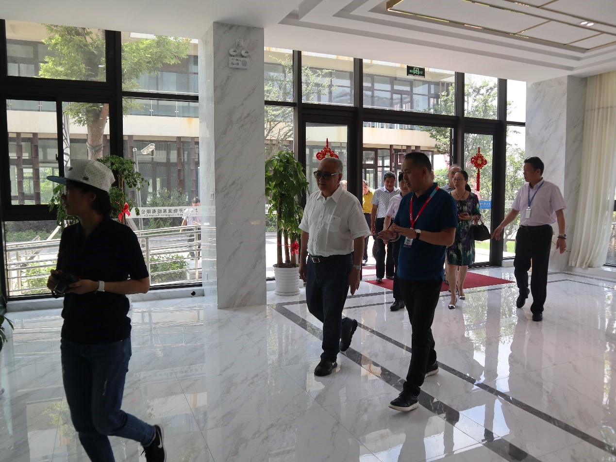 新聞 | 無錫市原政協(xié)領導、吳涇鎮(zhèn)黨委領導一行蒞臨寶開參觀考察