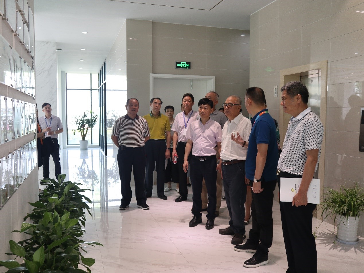 新聞 | 無錫市原政協(xié)領導、吳涇鎮(zhèn)黨委領導一行蒞臨寶開參觀考察