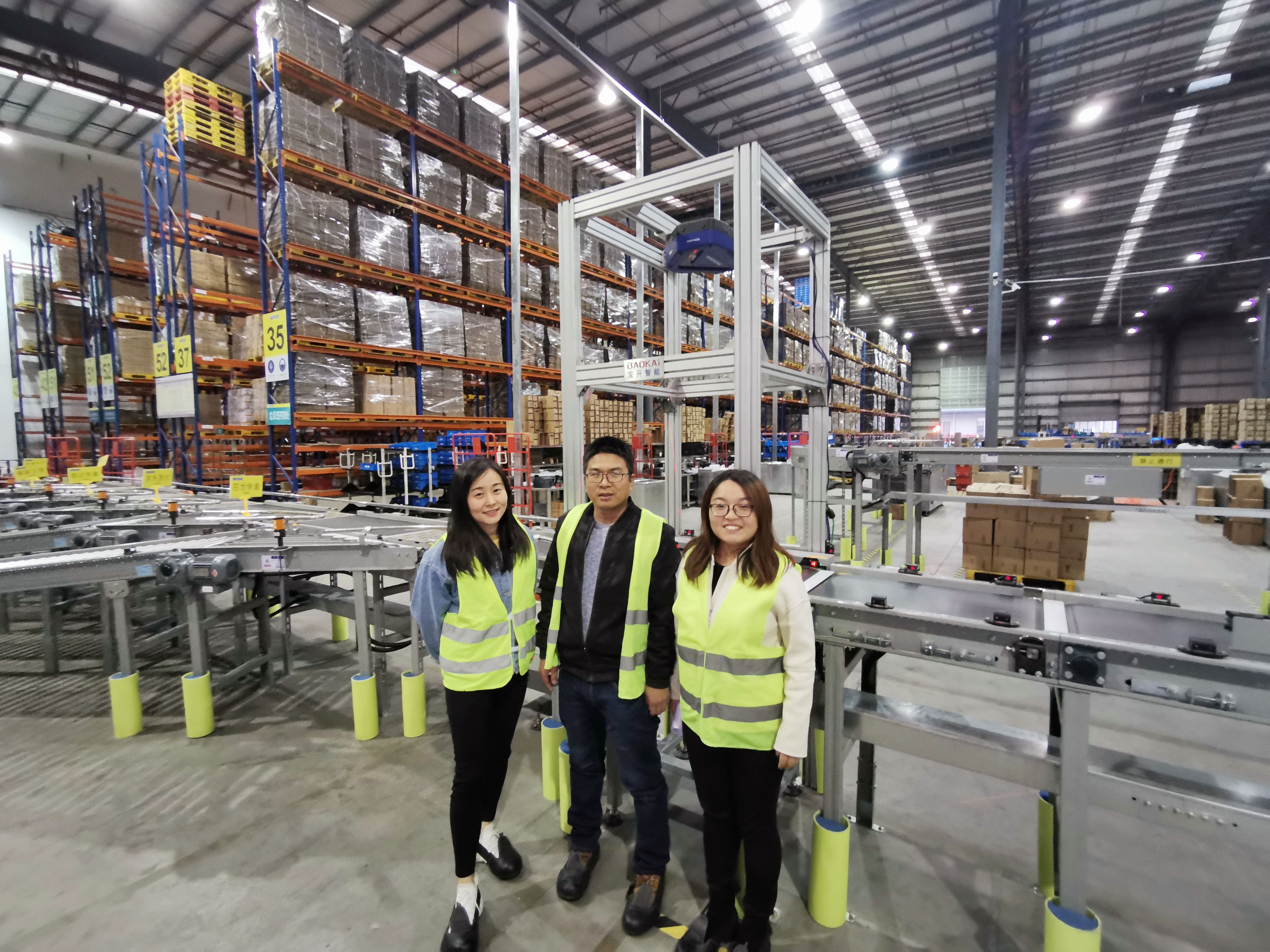 11月中旬，寶開工會(huì)組織開展“走一線、送溫暖”關(guān)愛員工暖冬行動(dòng)。