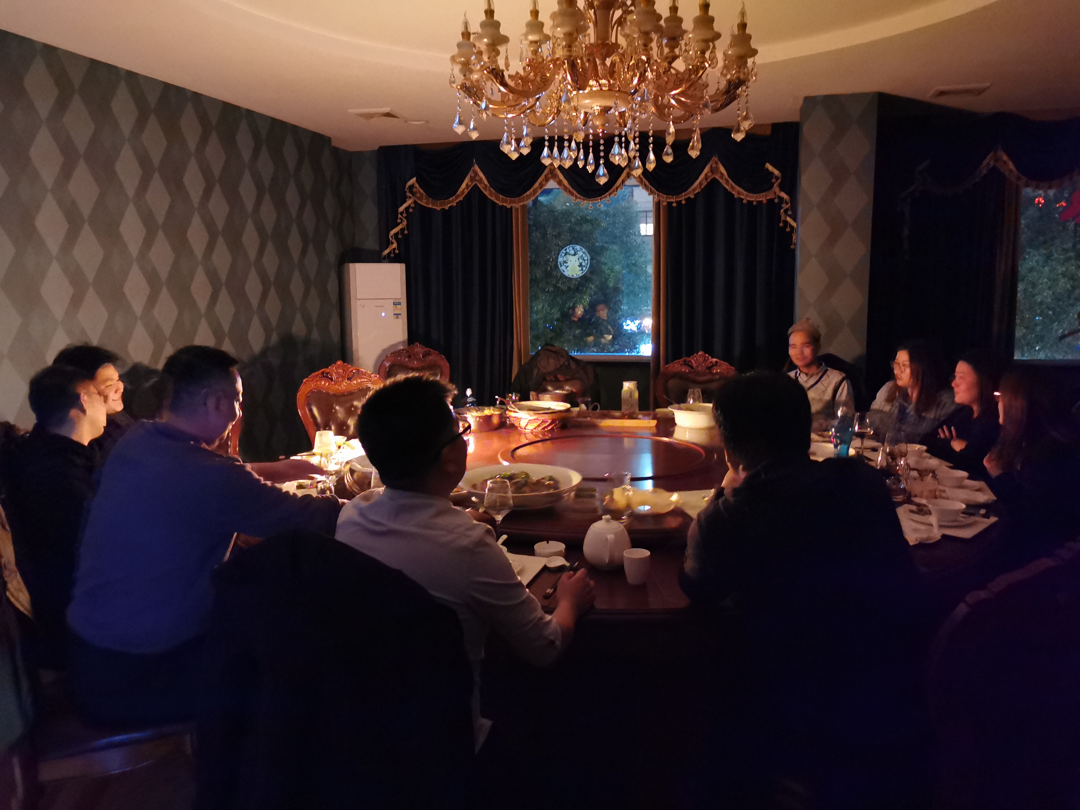 11月中旬，寶開工會(huì)組織開展“走一線、送溫暖”關(guān)愛員工暖冬行動(dòng)。