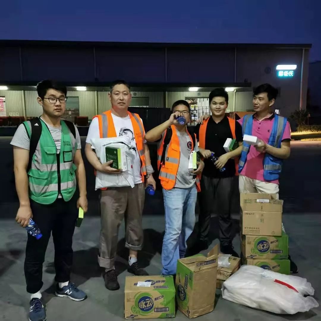 夏送清涼，集體慶生，慰問(wèn)一線 | 致我們的一線伙伴：辛苦了！