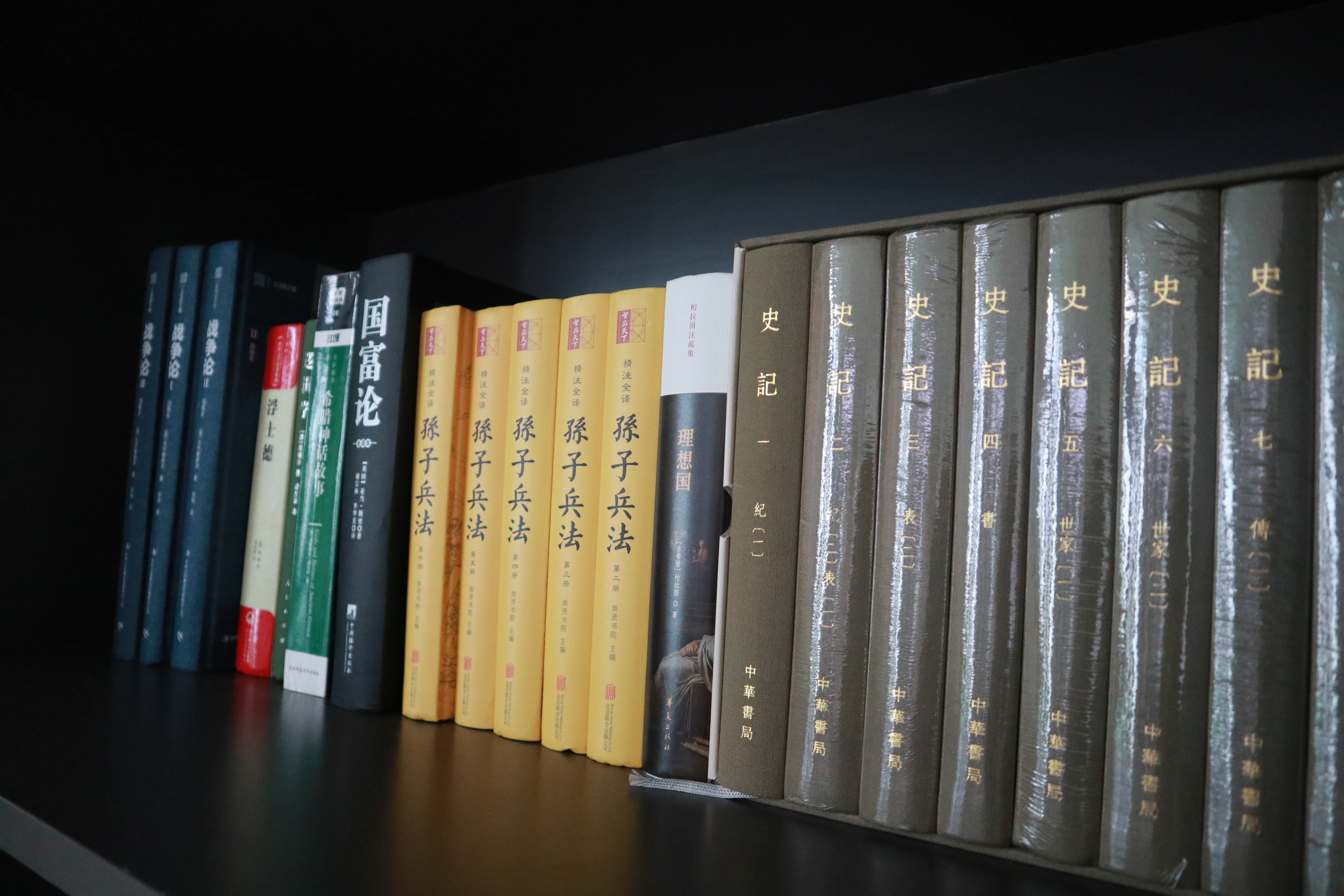 企業(yè)書香 | 寶開新建職工書屋，“小書屋”構(gòu)建精神“大家園”